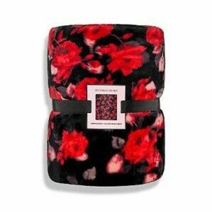 Victoria Secret Plush Rose Scherpa Blanket